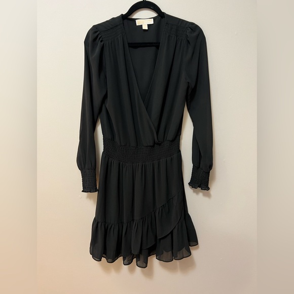 Michael Kors ruffle hem smocked waist faux wrap dress. Black. Medium - Picture 3 of 6